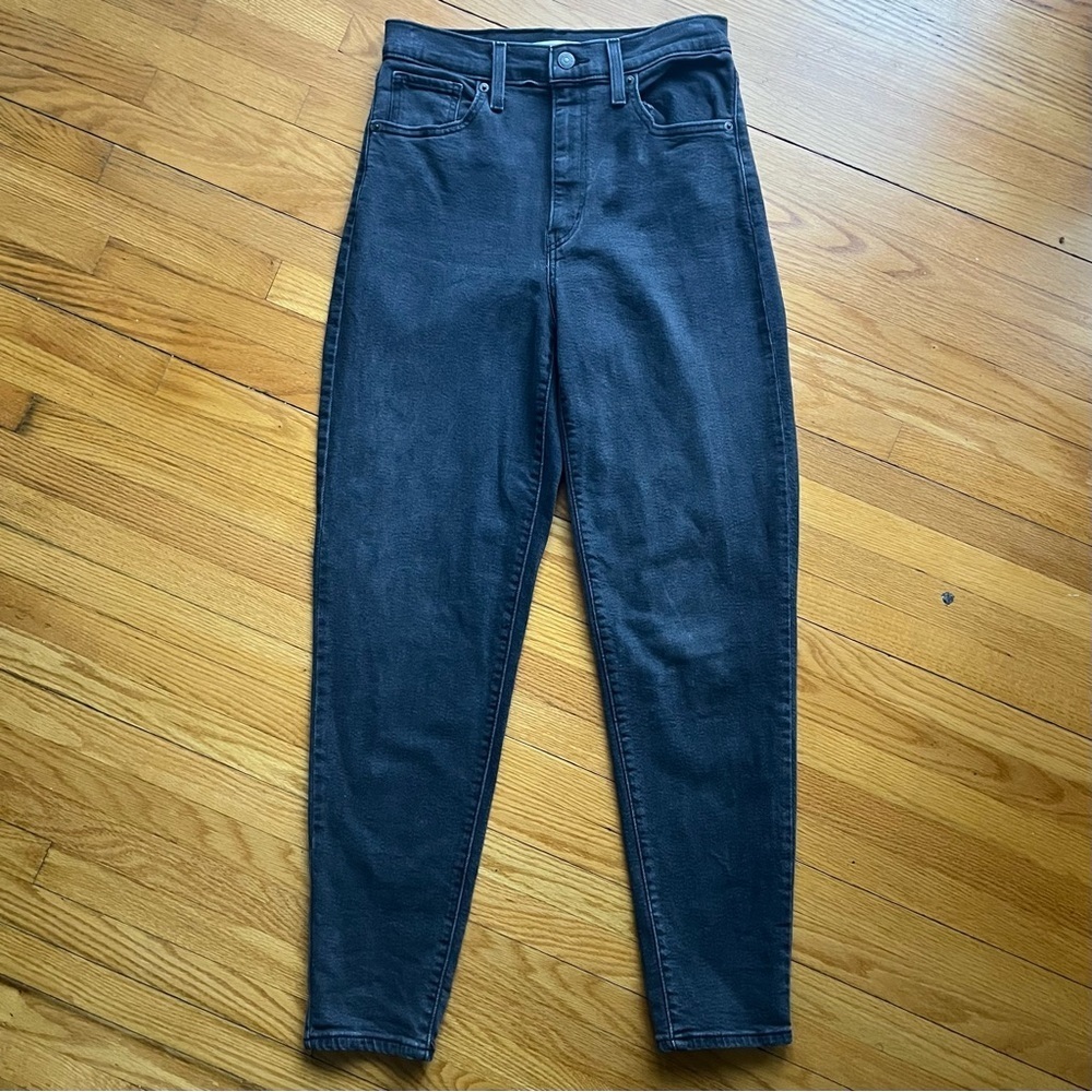 LEVI’S Dark Wash Black High Rise Mom Jeans Size 27 - Picture 4 of 10